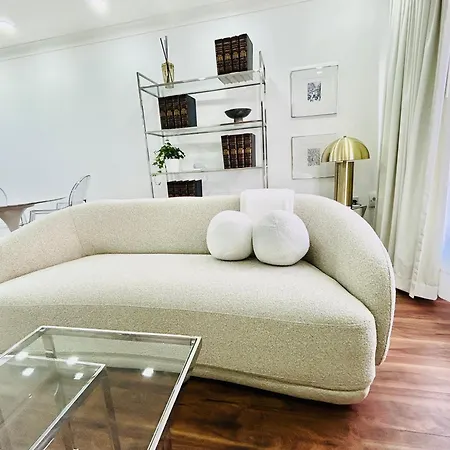 Parisian Style Dublin City Center Fast Wifi *