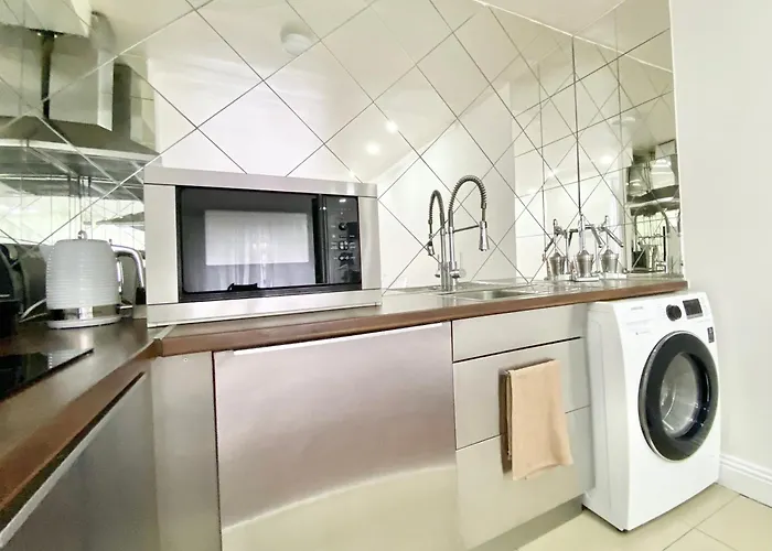 Parisian Style Dublin City Center Fast Wifi Dublin